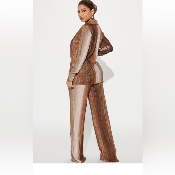 Isabel Shimmer Plisse Pant Set - Picture 2 of 4